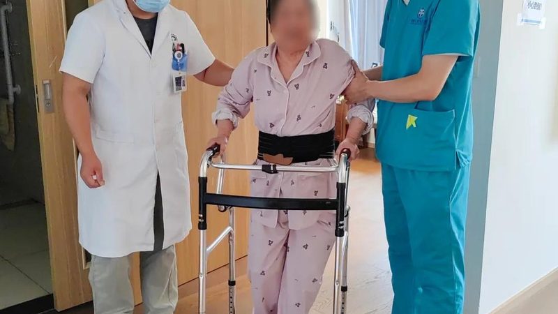 养老院智能化设备：如何选择，看这几点就够了